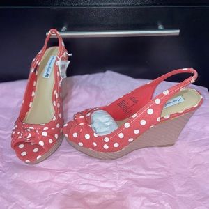 Polkadot wedges.